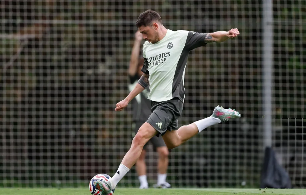 Valverde beson te suksesi i Real Madrid me Xabi Alonson, objektivi, fitimi i titujve në sezonin e ri Valverde beson te suksesi i Real Madrid me Xabi Alonson, objektivi, fitimi i titujve në sezonin e ri