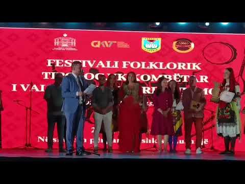 Grupi Pjetër Bogdani mori çmimin si grupi më i mirë i festivalit Grupi Pjetër Bogdani mori çmimin si grupi më i mirë i festivalit