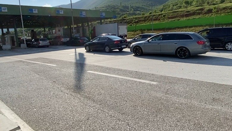Makina të vjedhura në Rusi dhe Norvegji tentojnë të futen në Shqipëri Makina të vjedhura në Rusi dhe Norvegji tentojnë të futen në Shqipëri