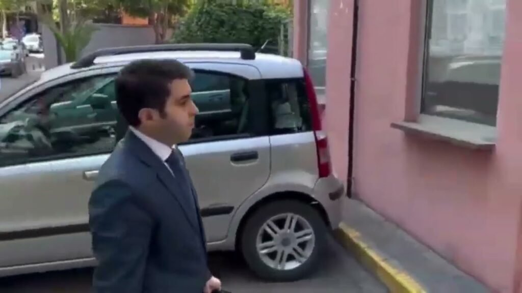 Akuzohet për shkelje të barazisë në tendera, paraqitet në SPAK kreu i Prokurimeve Publike Akuzohet për shkelje të barazisë në tendera, paraqitet në SPAK kreu i Prokurimeve Publike