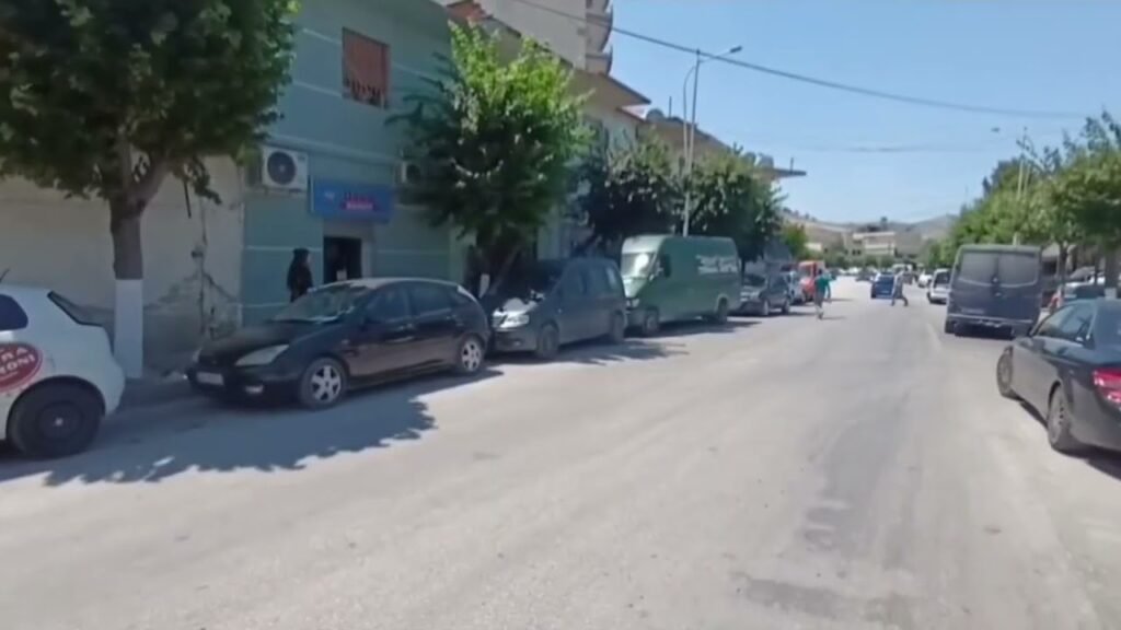 DIMAL, MUNGESA E VIJAVE TË BARDHA NË RRUGË, KËRCËNIM SERIOZ PËR KËMBËSORËT DIMAL, MUNGESA E VIJAVE TË BARDHA NË RRUGË, KËRCËNIM SERIOZ PËR KËMBËSORËT