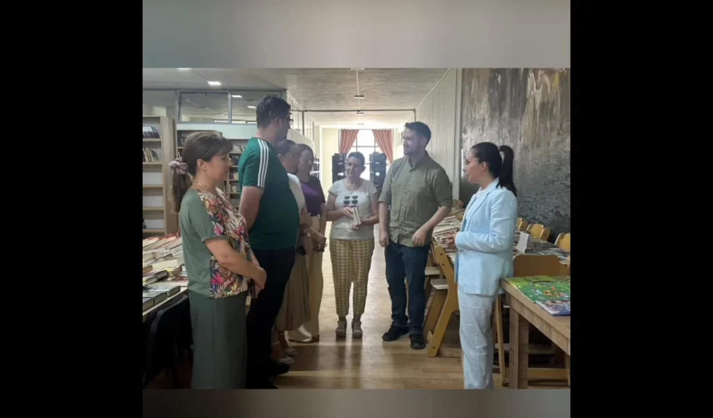 Libra për Lushnjen nga Internacional Book Project