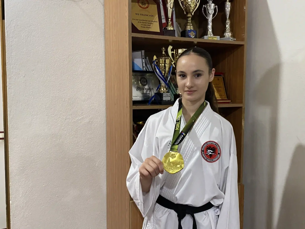 Shqipëria nderohet në Kroaci me medalje të artë nga Amanda Dedej