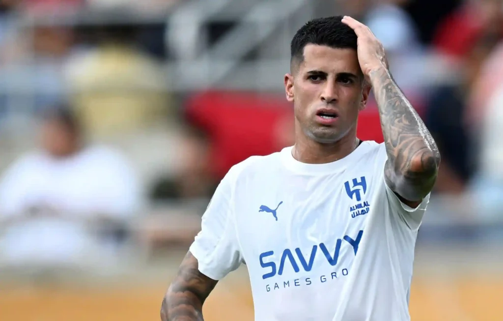 Incident në një klub nate në Portugali, Cancelo përfshihet në përplasje fizike Incident në një klub nate në Portugali, Cancelo përfshihet në përplasje fizike