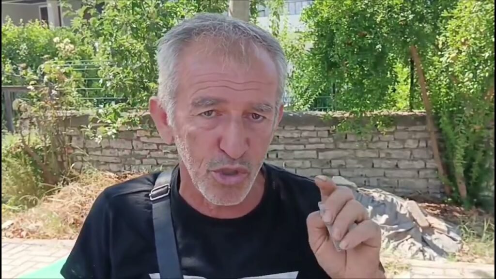 Pazari shpendeve ne Urevajgurore,nje shqetesim per banoret Pazari shpendeve ne Urevajgurore,nje shqetesim per banoret