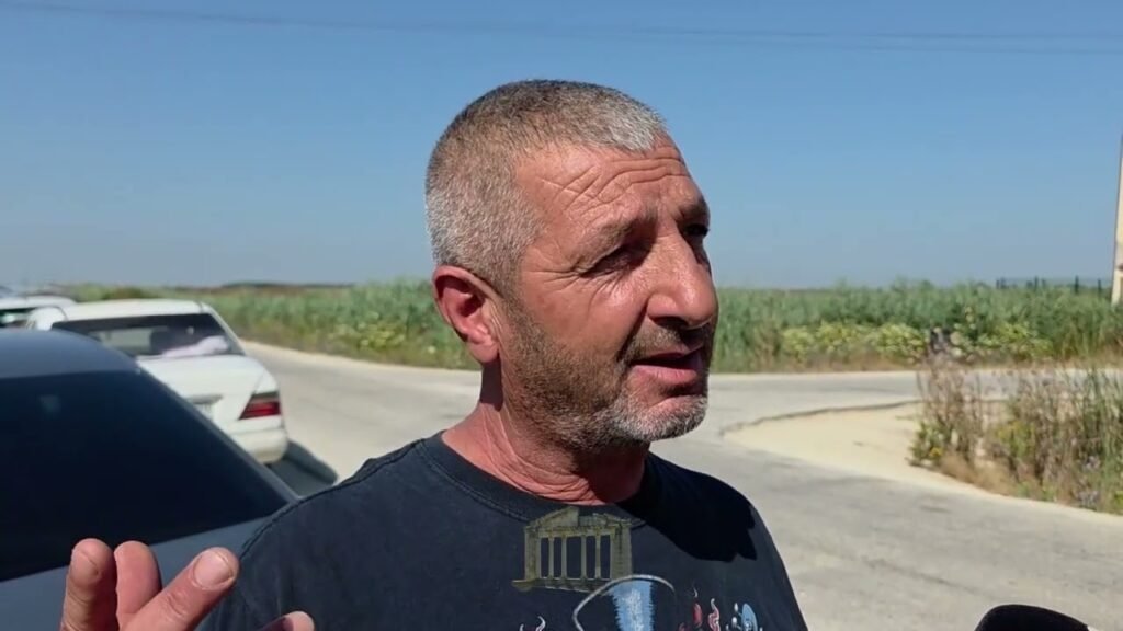 Protestë në Seman për tokat bujqësore të zëna nga projekti i paneleve diellore Protestë në Seman për tokat bujqësore të zëna nga projekti i paneleve diellore