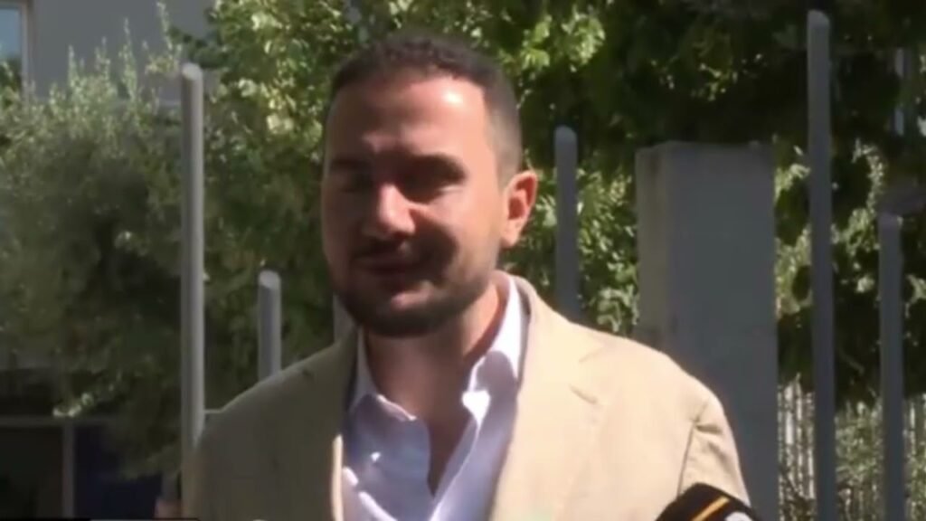 Salianji respekton shërbimin e provës, nga Policia e Tiranës deklaroi Dënim politik Salianji respekton shërbimin e provës, nga Policia e Tiranës deklaroi Dënim politik