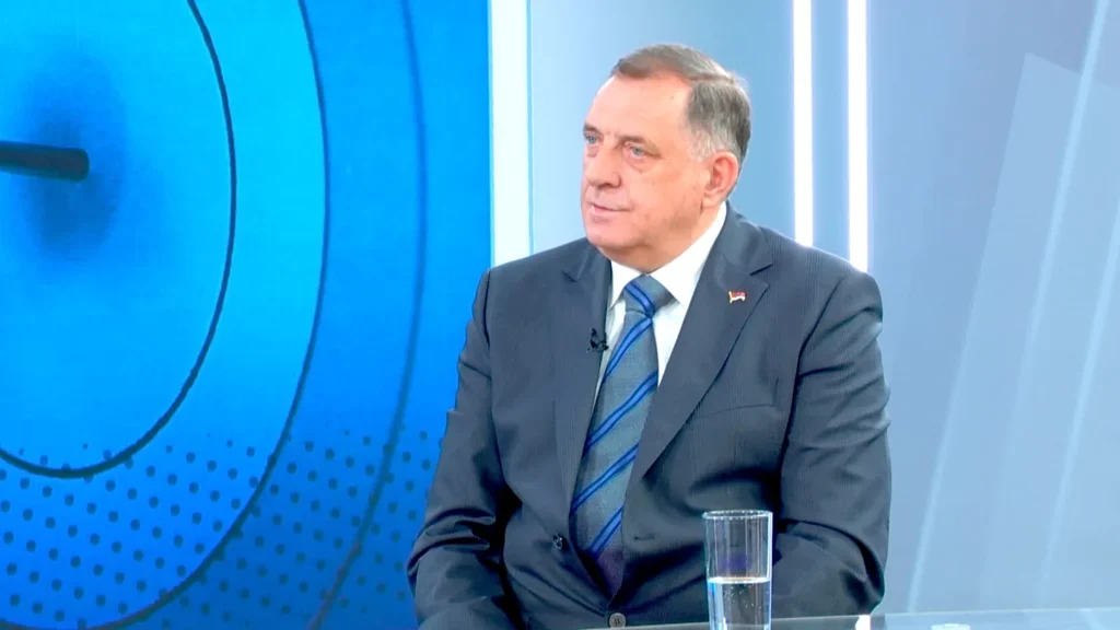 Kriza në Bosnjë, Dodik sfidon vendimin e gjykatës Kriza në Bosnjë, Dodik sfidon vendimin e gjykatës