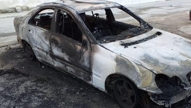 Dy automjete digjen gjatë lëvizjes në Gjirokastër dhe Memaliaj Dy automjete digjen gjatë lëvizjes në Gjirokastër dhe Memaliaj