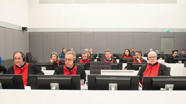 Veteranët e UÇK-së paralajmërojnë protestë të fuqishme për vendimin e Gjykatës Speciale