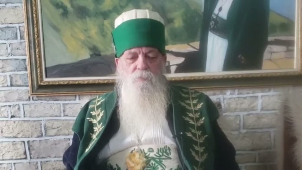 600 mijë pelegrinë në malin e Tomorrit gjatë ditëve të pelegrinazhit 600 mijë pelegrinë në malin e Tomorrit gjatë ditëve të pelegrinazhit