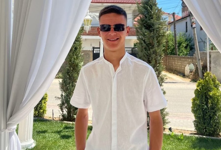 Dhuna mes adoleshentëve rritet pavarësisht ndalimit të TikTok-ut