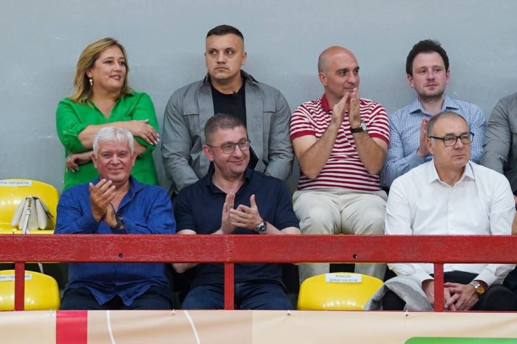 Heshtja e Mickoskit dhe thirrjet për spastrim etnik në Kumanovë Heshtja e Mickoskit dhe thirrjet për spastrim etnik në Kumanovë
