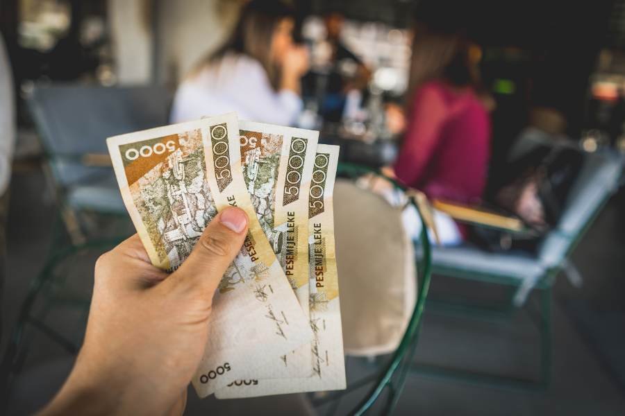 Shqipëria në fund të Europës për fuqinë blerëse të pagës minimale Shqipëria në fund të Europës për fuqinë blerëse të pagës minimale