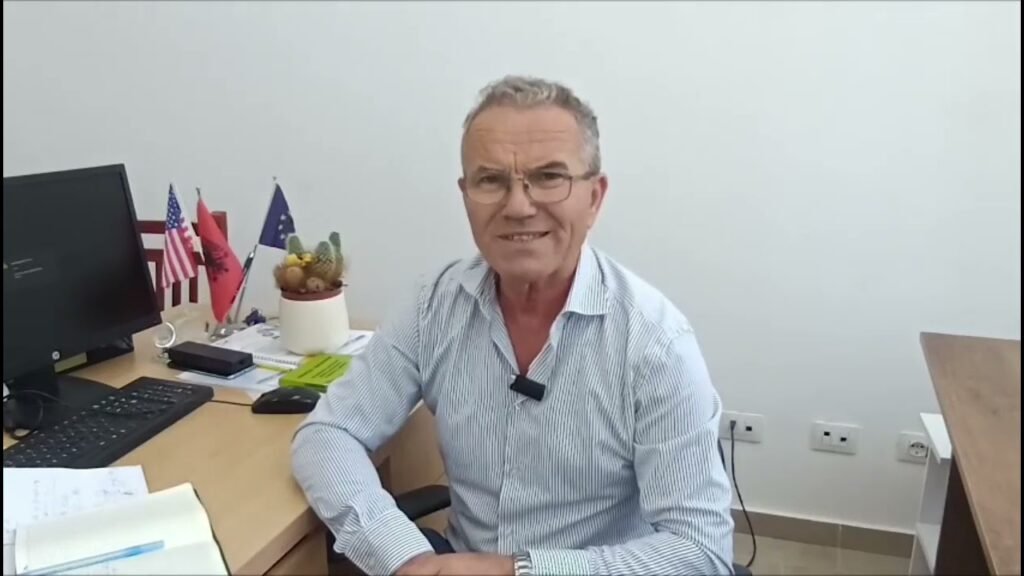 Divjakë, nis shpërndarja e librave falas në shkollat e bashkisë Divjakë, nis shpërndarja e librave falas në shkollat e bashkisë