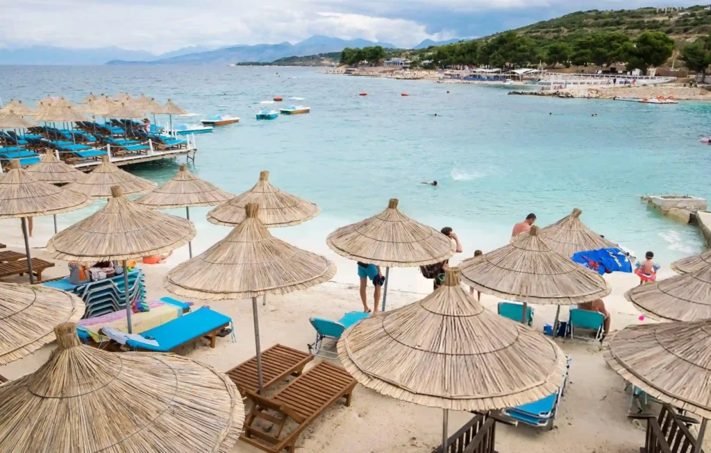 Turizmi shqiptar përballet me provën më të vështirë