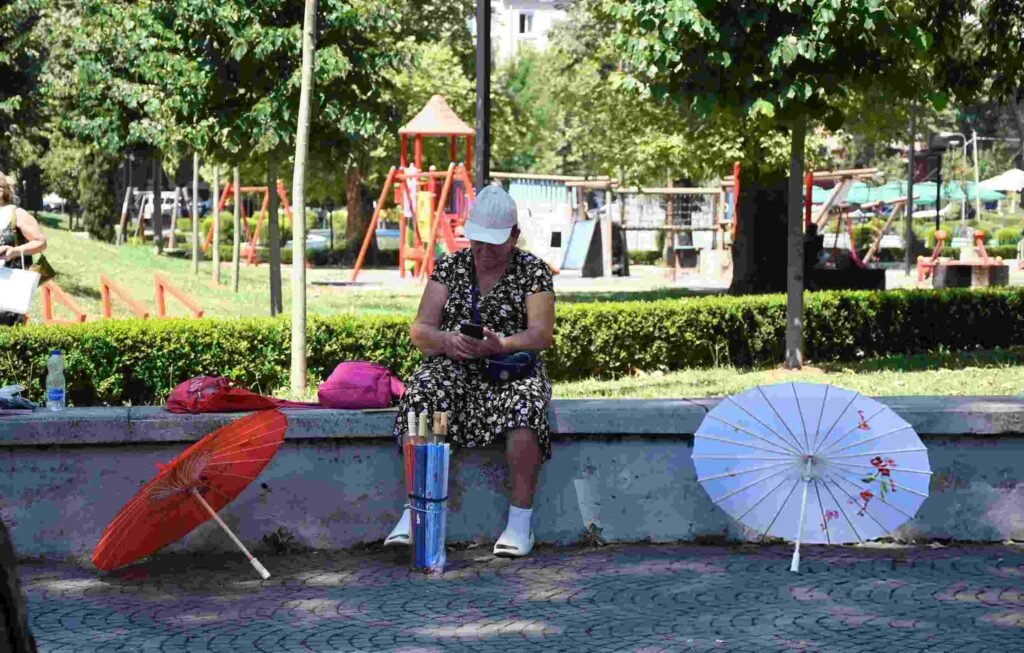 Shqipëria me përfitimet sociale më të ulëta në Ballkanin Perëndimor Shqipëria me përfitimet sociale më të ulëta në Ballkanin Perëndimor