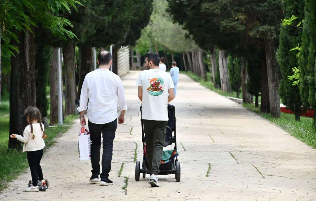 Rënie e fortë e tregut të punës për shkak të emigracionit dhe tkurrjes së popullsisë Rënie e fortë e tregut të punës për shkak të emigracionit dhe tkurrjes së popullsisë