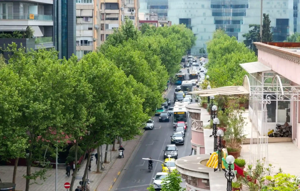 Google Maps sjell informacion në kohë reale për autobusët në Shqipëri Google Maps sjell informacion në kohë reale për autobusët në Shqipëri