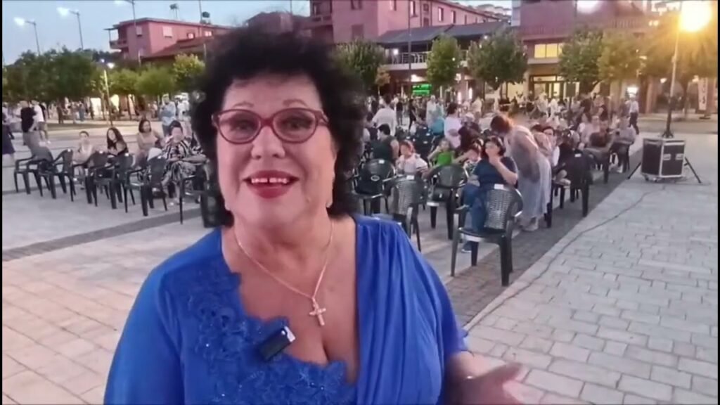 Irini Qirjako ndez skenën e Lushnjës “Kënga myzeqare është zemra e këtij qyteti që po ndriçon”. Irini Qirjako ndez skenën e Lushnjës “Kënga myzeqare është zemra e këtij qyteti që po ndriçon”.