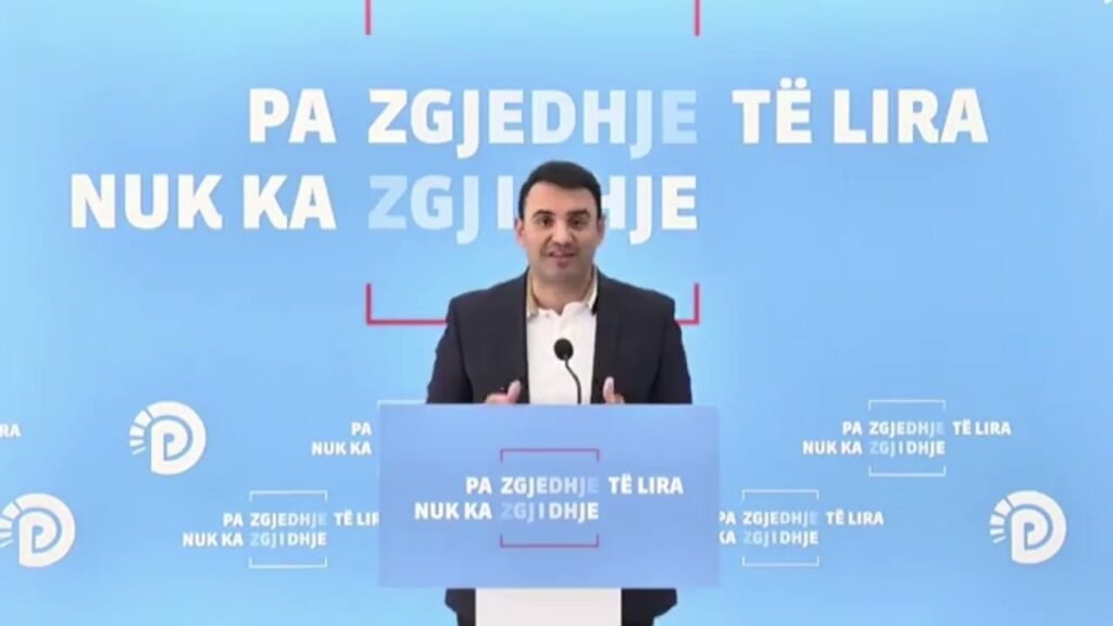 Këlliçi: Strategjia e riciklimit të Ramës, fasada e re e korrupsionit Këlliçi: Strategjia e riciklimit të Ramës, fasada e re e korrupsionit