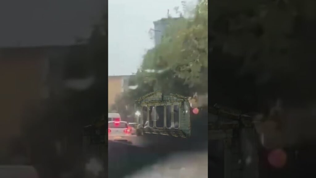 Stuhia përmbyt Lezhën dhe shkakton dëme në infrastrukturë