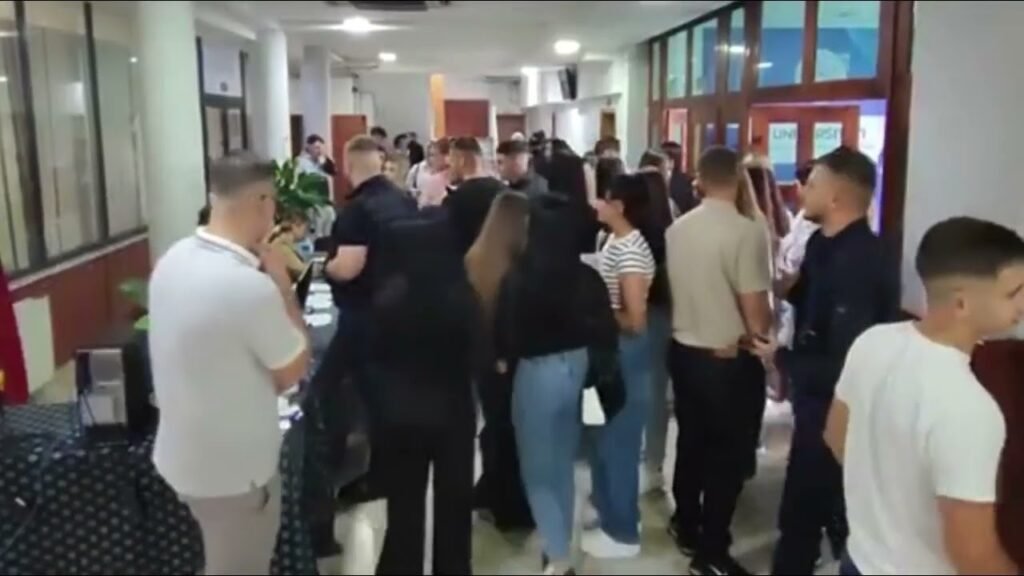 Nis regjistrimi në universitete, afati deri më 11 shtator Nis regjistrimi në universitete, afati deri më 11 shtator