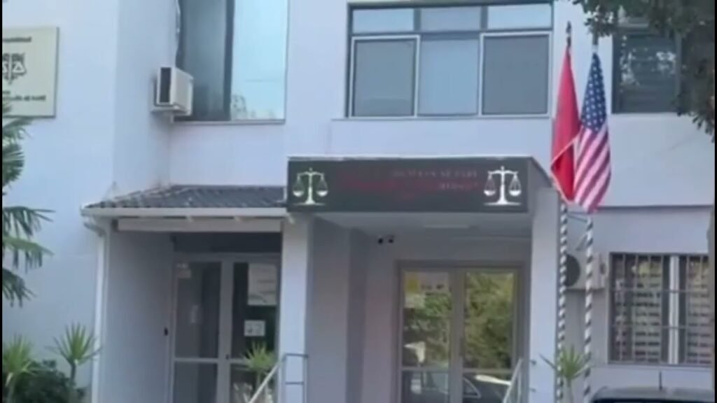 Seanca për caktimin e masës së sigurisë për Flodian Plakun, gjykata Vlorë nis procesin Seanca për caktimin e masës së sigurisë për Flodian Plakun, gjykata Vlorë nis procesin
