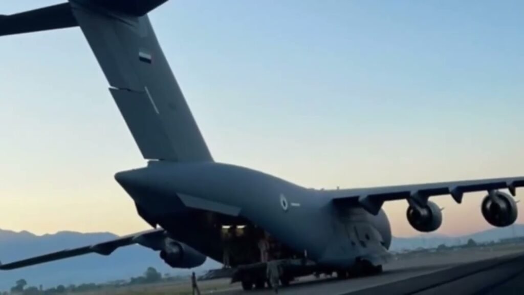 Situatë kritike nga zjarret, mbërrijnë dy helikopterë nga Emiratet e Bashkuara Arabe Situatë kritike nga zjarret, mbërrijnë dy helikopterë nga Emiratet e Bashkuara Arabe
