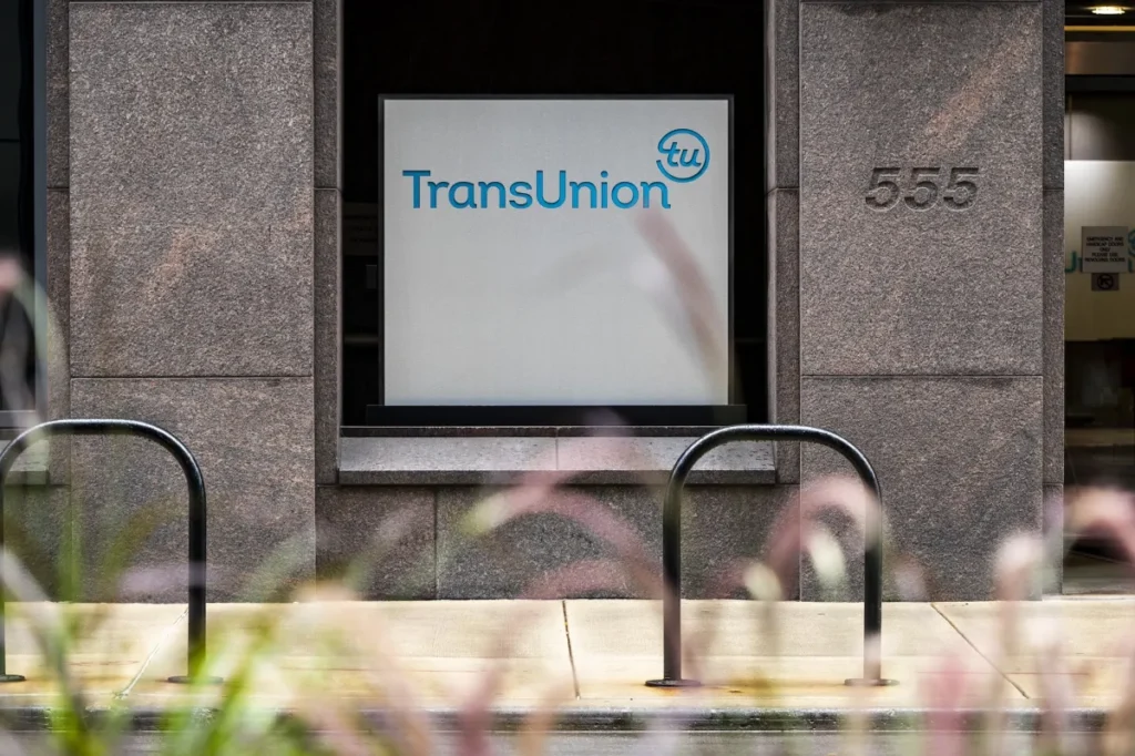 TransUnion goditet nga sulmi kibernetik që prek miliona klientë TransUnion goditet nga sulmi kibernetik që prek miliona klientë