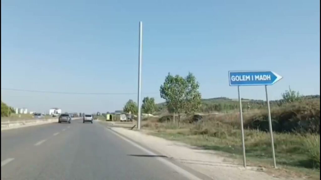 Tregtarët rikthehen në akset kryesore, sfidojnë ligjin dhe autoritetet! Tregtarët rikthehen në akset kryesore, sfidojnë ligjin dhe autoritetet!