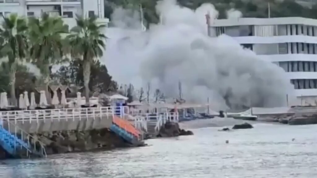 Vlorë, shembet me tritol hoteli, Rama: “Kapitulli i fundit i betejës me paligjshmërinë” Vlorë, shembet me tritol hoteli, Rama: “Kapitulli i fundit i betejës me paligjshmërinë”