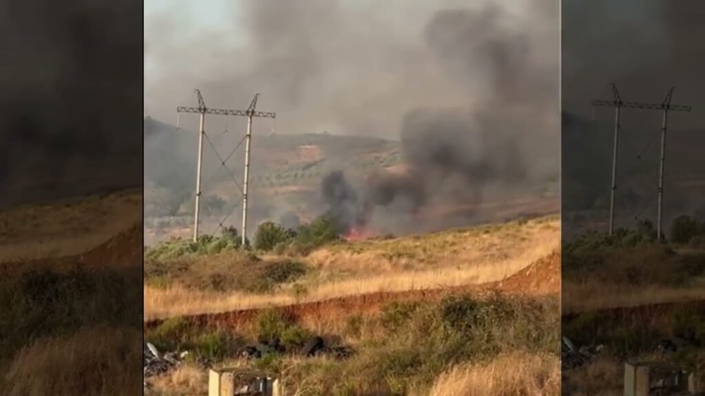 Zjarr në Zharrëz, rrezikohet një pus nafte, ndërhyjnë zjarrfikëset e Albpetrolit Zjarr në Zharrëz, rrezikohet një pus nafte, ndërhyjnë zjarrfikëset e Albpetrolit