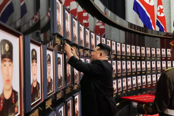 Vdekjet e ushtarëve koreanoveriorë në Ukrainë trondisin opinionin publik Vdekjet e ushtarëve koreanoveriorë në Ukrainë trondisin opinionin publik