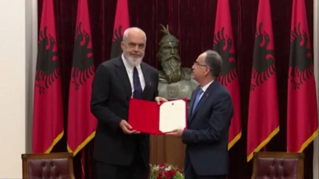 Begaj dekreton Ramën kryeministër: Përgjegjës dhe për “Diella” Begaj dekreton Ramën kryeministër: Përgjegjës dhe për “Diella”