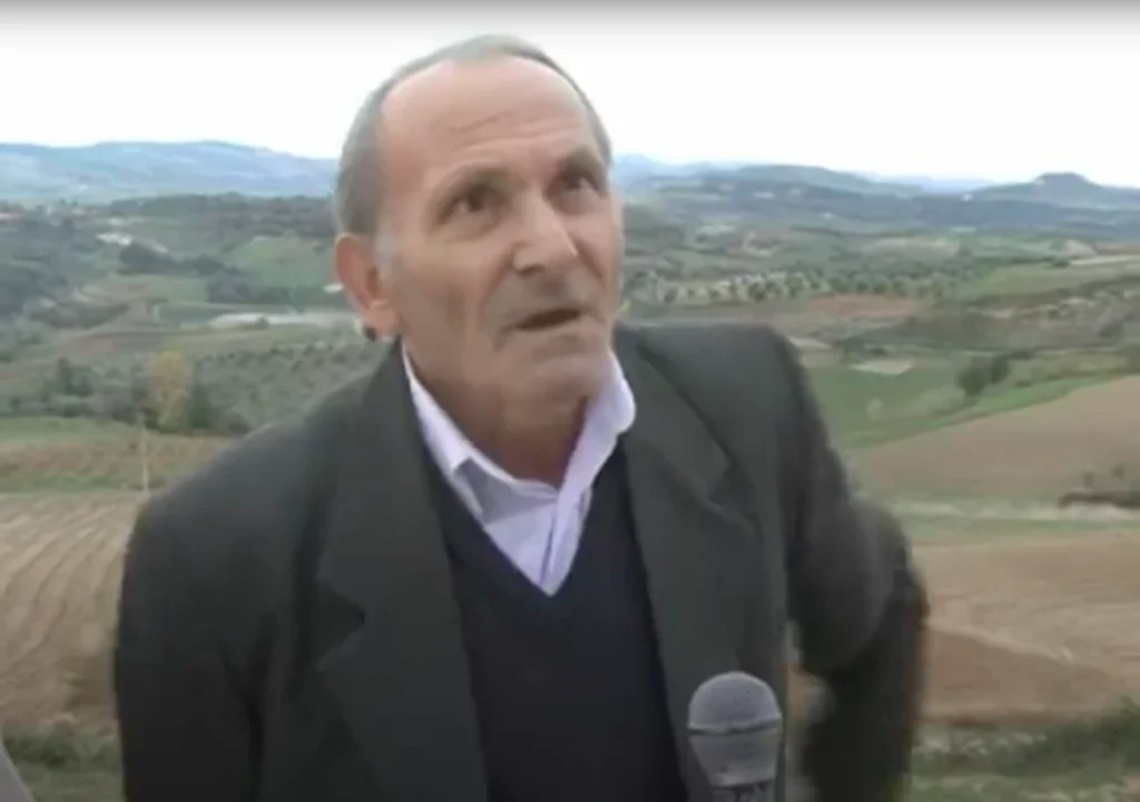 Udhëtim jashtë qytetit, Enver Shehu tek fabrika e ullirit, 9 Dhjetor 2013