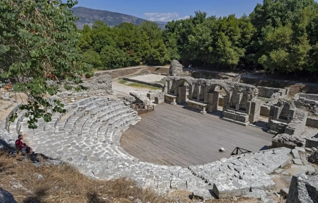 Tarifat e reja për shërbimet e trashëgimisë kulturore në Shqipëri Tarifat e reja për shërbimet e trashëgimisë kulturore në Shqipëri