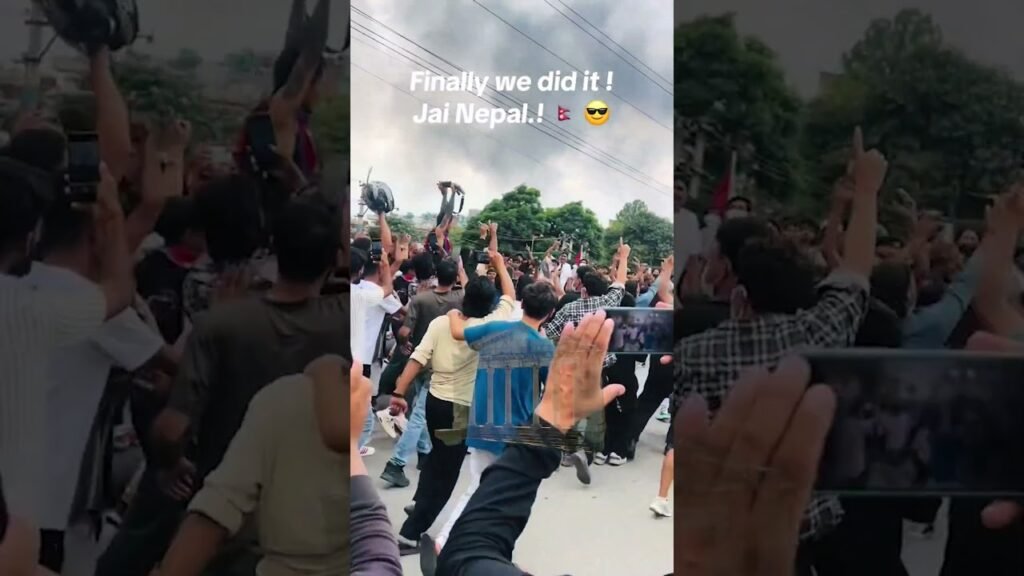 Revolta e brezit të ri përmbys qeverinë në Nepal, dorëzohet policia Revolta e brezit të ri përmbys qeverinë në Nepal, dorëzohet policia
