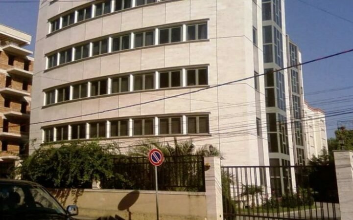 Ish-drejtoresha e Kadastrës dhe ndërtuesi në gjyq për 2240 m² ndërtim pa leje