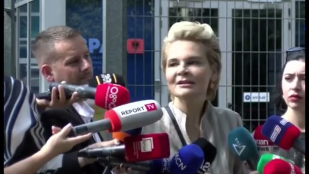 Sekuestrimi i telefonit të Monika Kryemadhit/Ish-deputeja e PL-së: Janë dy letër porosi