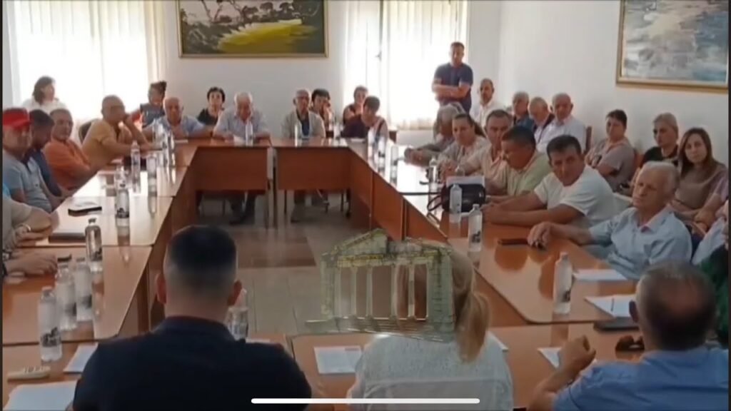 Takim në kuadër të programit “Bashki të Forta” në Lushnje