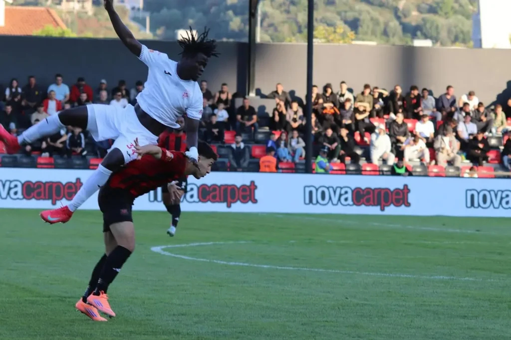 Flamurtari shpërthen pas humbjes, kërkon drejtësi në përballjen me Partizanin Flamurtari shpërthen pas humbjes, kërkon drejtësi në përballjen me Partizanin
