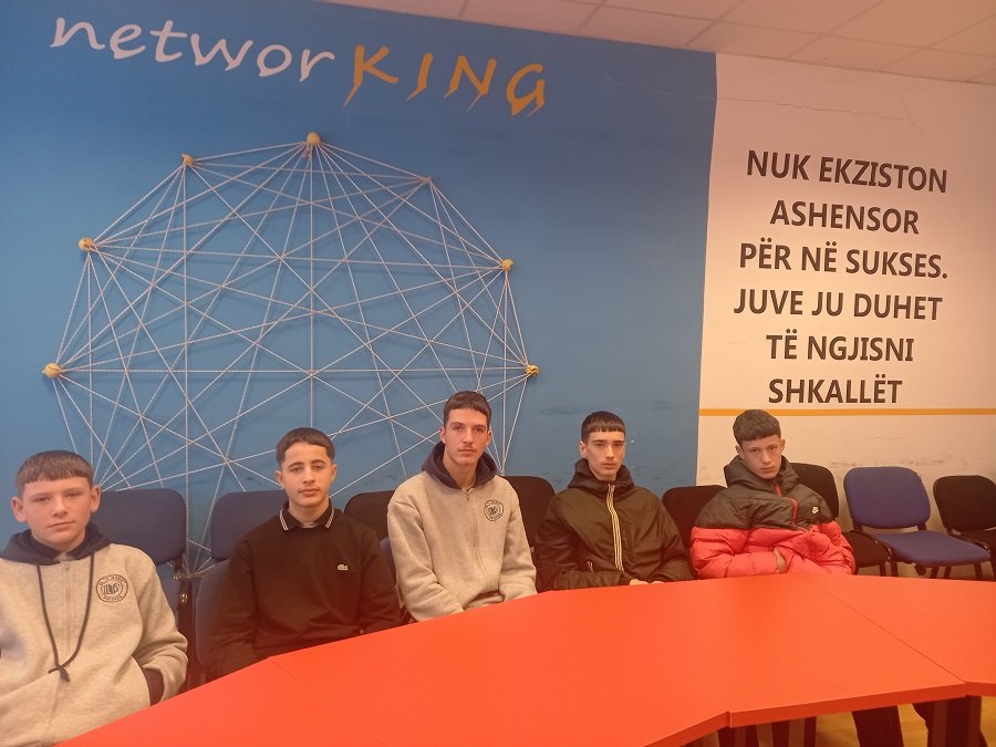 Premtimet e harruara në Kukës: nxënësit drejt Prizrenit për arsim profesional Premtimet e harruara në Kukës: nxënësit drejt Prizrenit për arsim profesional
