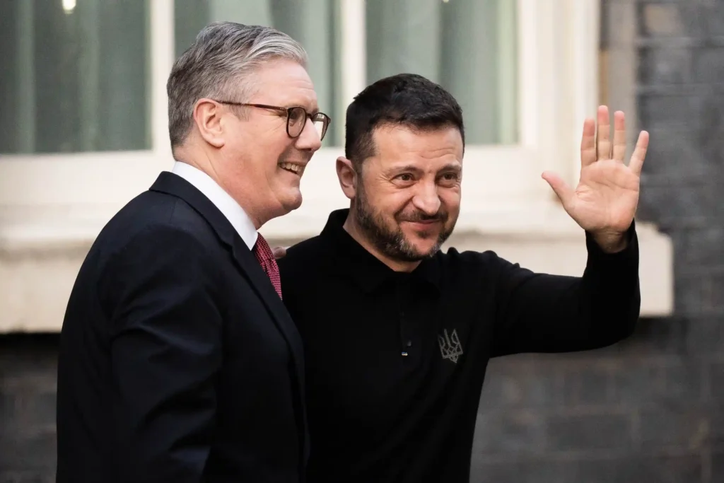 Lufta në Ukrainë, presioni perëndimor dhe sanksionet në rritje Lufta në Ukrainë, presioni perëndimor dhe sanksionet në rritje
