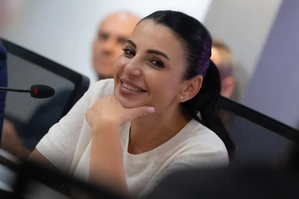 SPAK zgjeron hetimet ndaj zyrtarëve të lartë, Balluku përballet me akuzat për tendera publikë SPAK zgjeron hetimet ndaj zyrtarëve të lartë, Balluku përballet me akuzat për tendera publikë