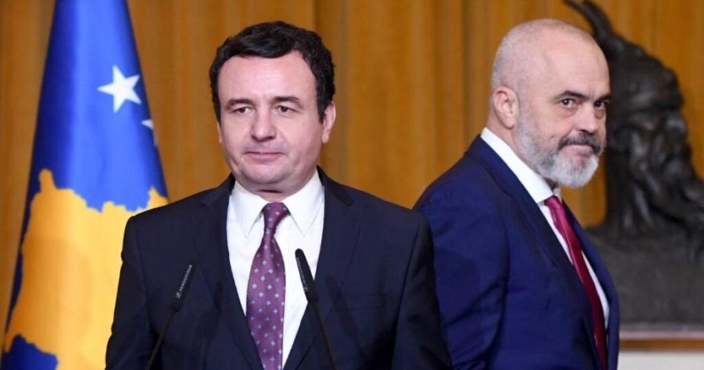 Vetëvendosje akuzon kryeministrin shqiptar për dëm ndaj Kosovës Vetëvendosje akuzon kryeministrin shqiptar për dëm ndaj Kosovës