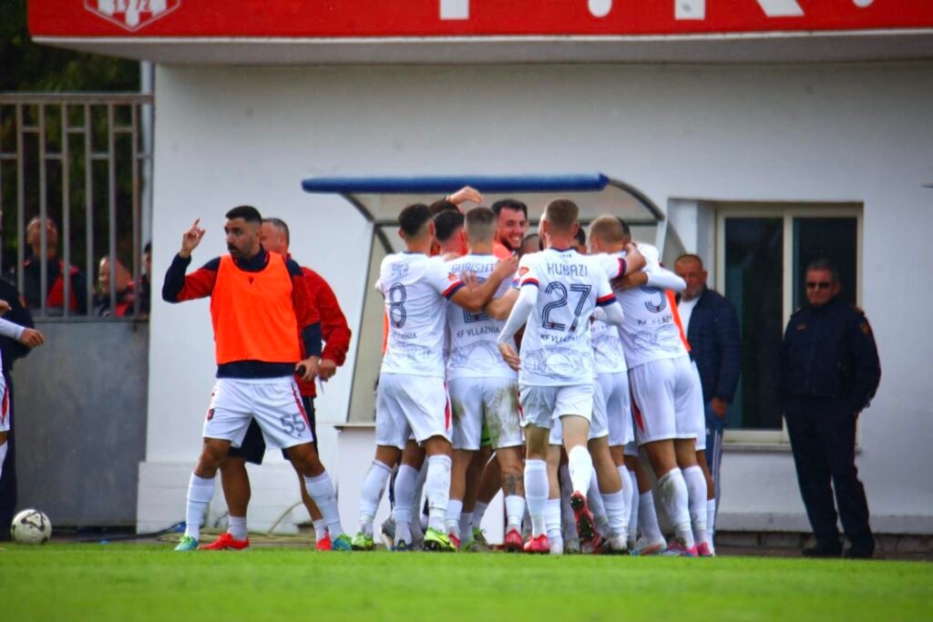Vllaznia fiton me autogol në Ballsh dhe ngjitet në krye të Superligës Vllaznia fiton me autogol në Ballsh dhe ngjitet në krye të Superligës