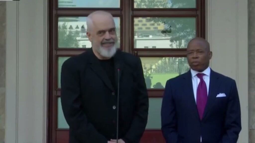 Kryeministri Edi Rama priti sot në Kryeministri, kryebashkiakun e Nju Jorkut, Eric Adams Kryeministri Edi Rama priti sot në Kryeministri, kryebashkiakun e Nju Jorkut, Eric Adams