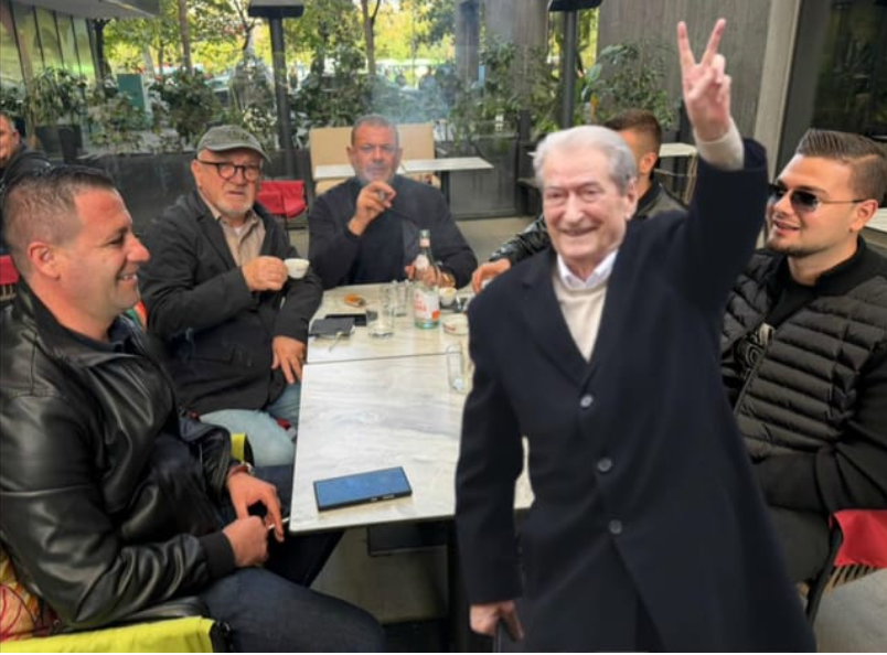 Berisha përballet me reagimin e Doshit pas postimit të fshirë në Facebook Berisha përballet me reagimin e Doshit pas postimit të fshirë në Facebook