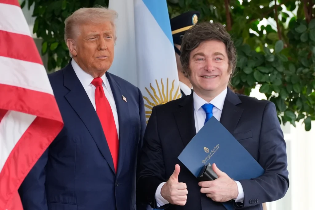 Trumpi paralajmëron ndalimin e ndihmës për Argjentinën nëse nuk ndjek vijën amerikane Trumpi paralajmëron ndalimin e ndihmës për Argjentinën nëse nuk ndjek vijën amerikane